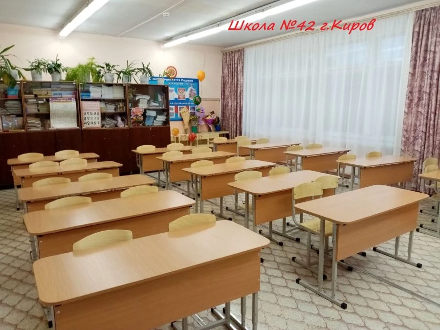 Adjustable Two-Seat Student Desk, Model SU2.03.05