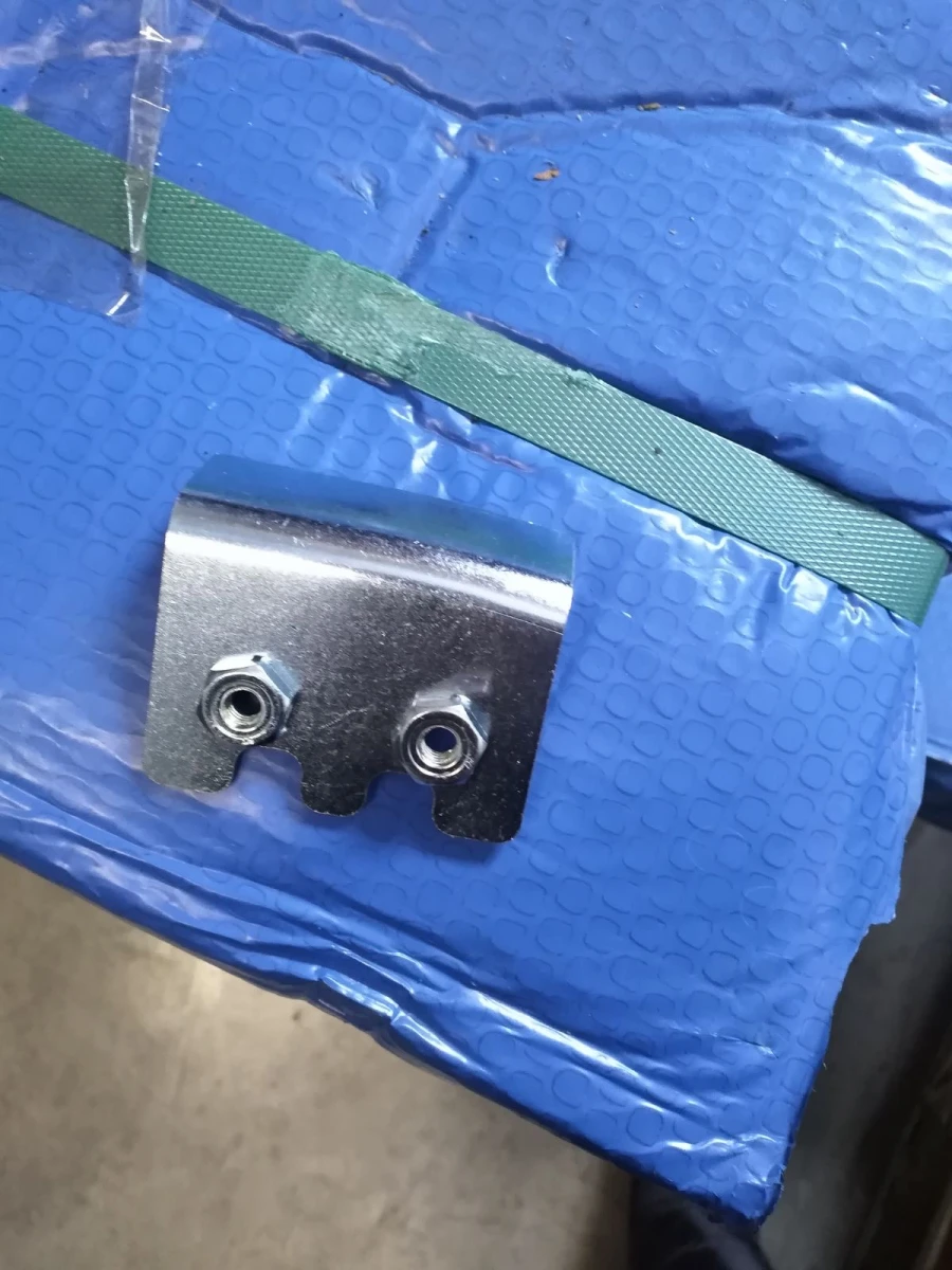 Left Protective Hook for Body Reinforcement 9830520480