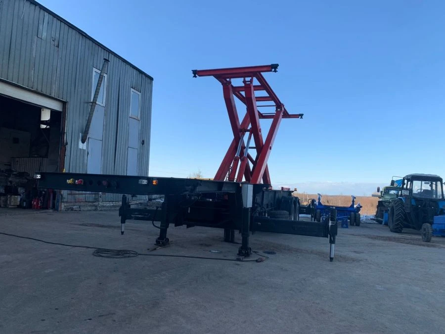 Car semi-trailer 93192D with air or leaf-spring suspension