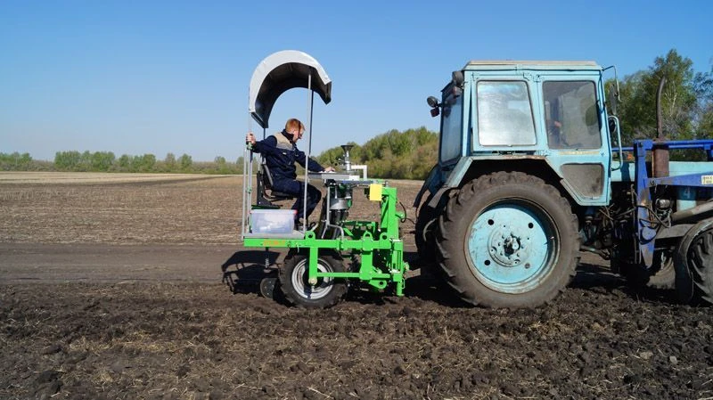 Precision Seeder for Selective Planting SSN-11