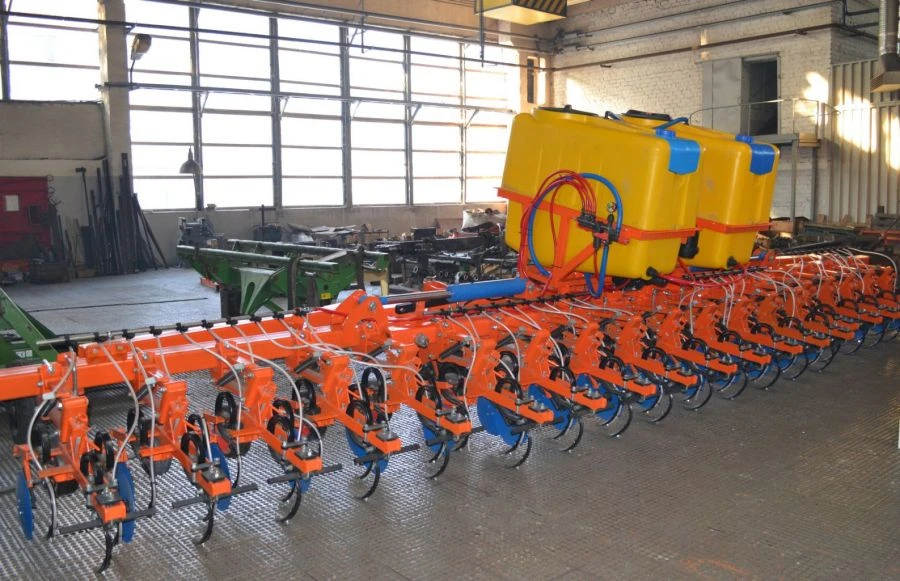 نظام تطبيق الأسمدة السائلة SVU-02 على قاعدة محراث KMO