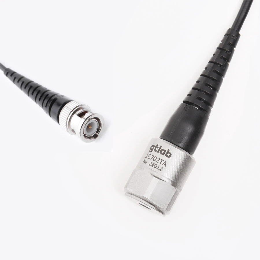 Underwater Accelerometer with Charge Output 1C702TA