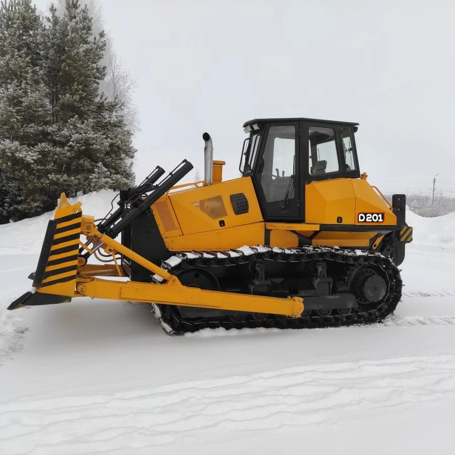 ELAZ D20 Bulldozer with Semi-Spherical Blade and Ripper