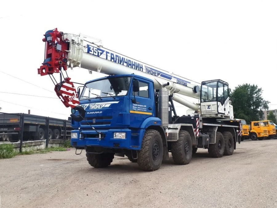 35 Ton Truck Crane KС-55721-5B on KAMAZ-63501 Chassis