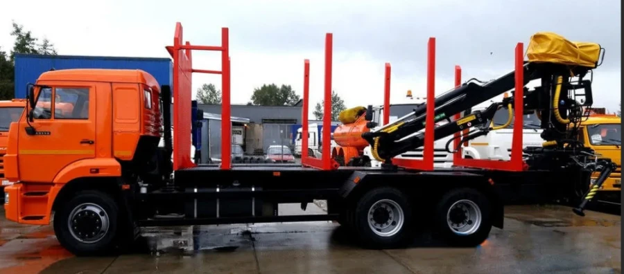 Timber Transport Truck with Crane (Model 336)