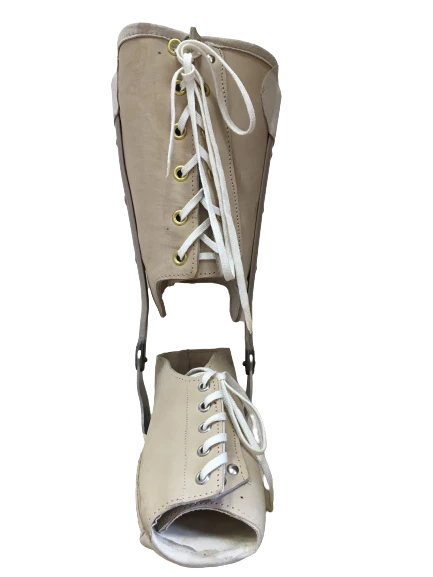 جهاز دعامة الكاحل AN0-32 (جلد)