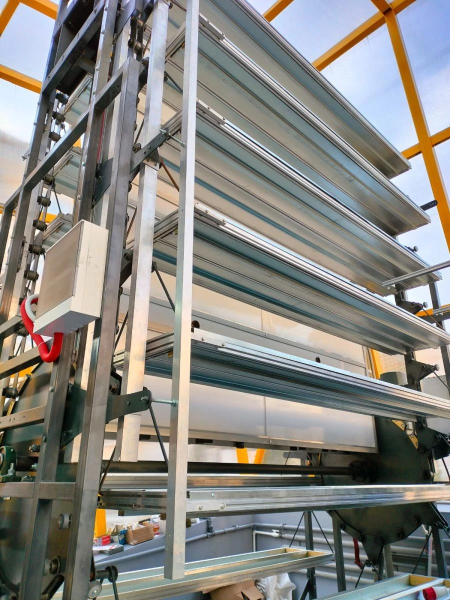 Hydroponic Carousel Growing System for Greens and Seedlings