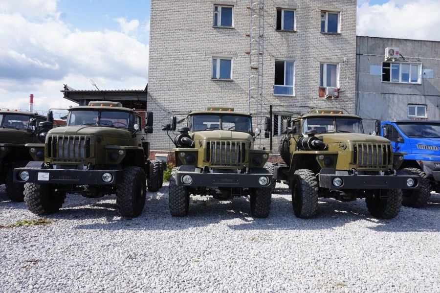 مركبة نقل الأخشاب الخاصة على هيكل أورال 4320-18 - نموذج جيرد 5849H2