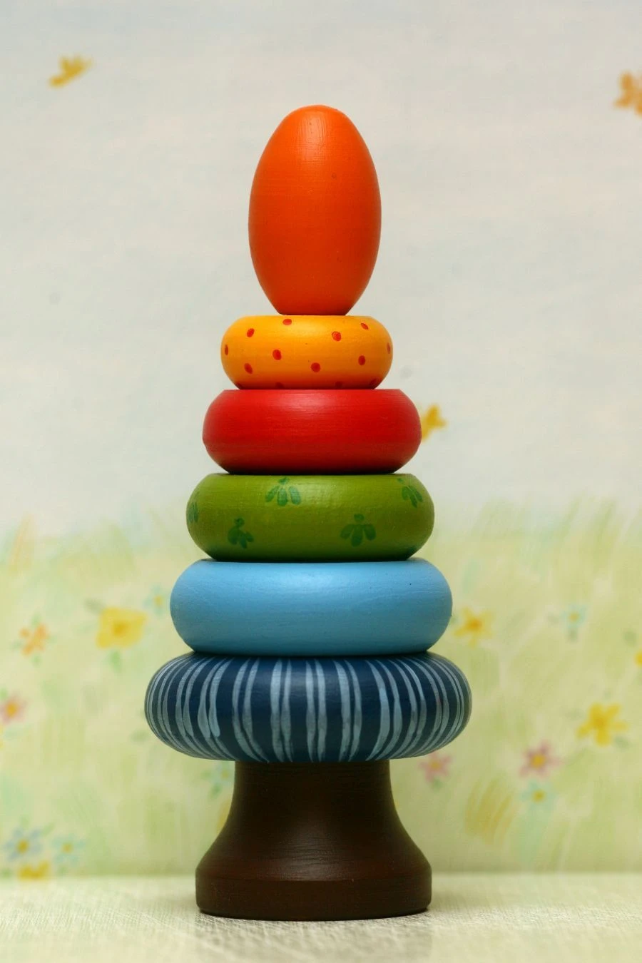 Wooden Stacking Toy with 5 Rings (15.5 cm)