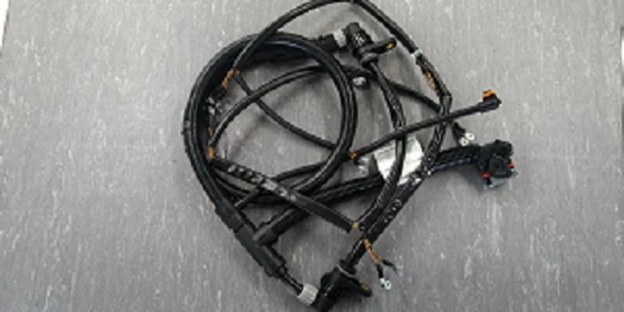 حزمة الأسلاك المتوسطة لمعدات السيارات والجرارات 536.3724014-11