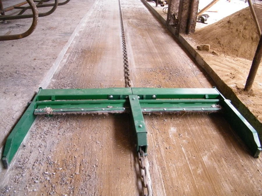 Scraper Manure Removal System UNS-1