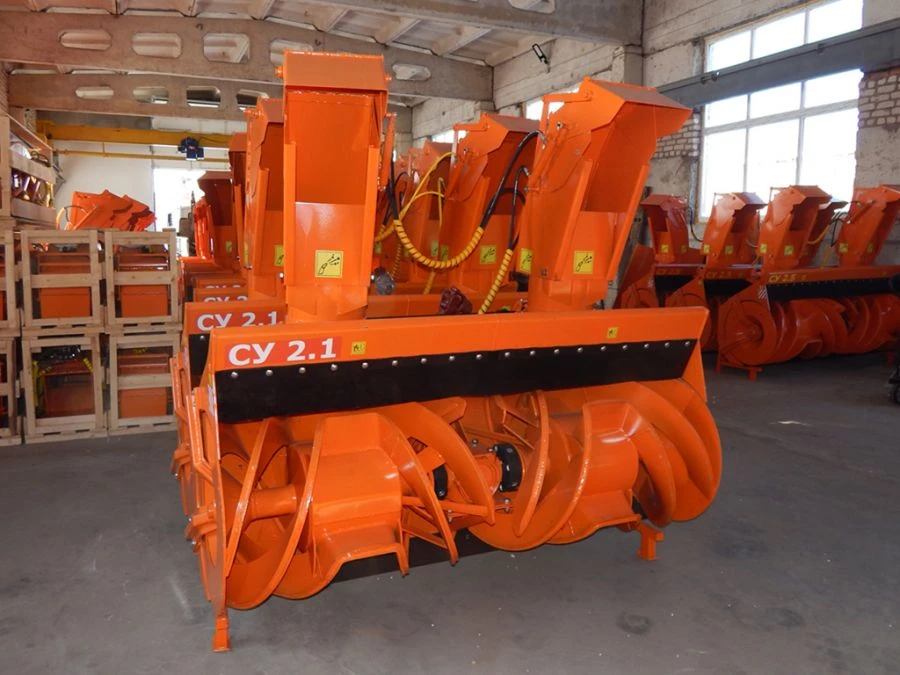 آلة إزالة الثلوج المعلقة SU 2.1 لجرار MTZ - عرض 2100 مم