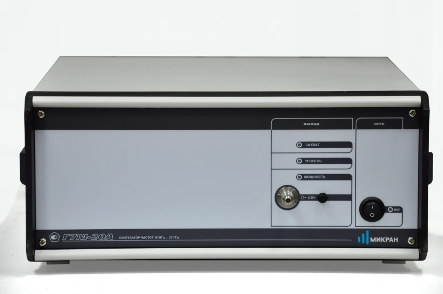 Frequency Synthesizer G7M-20A/6 for Low Phase Noise Applications