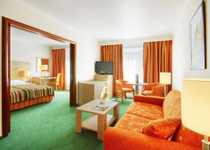 Coffee Table Kredo Series - Stylish and Functional Design