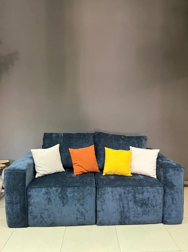 أريكة باربادوس OB3 - أريكة مريحة بإطار خشبي