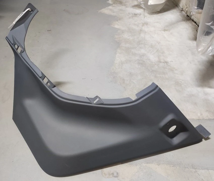 Right Lower Wing Extension UC1A11-8403126