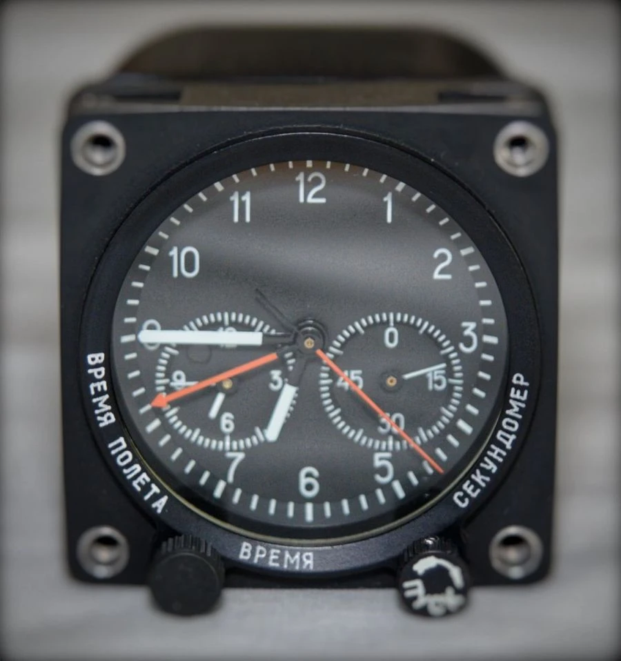 Compact Helicopter Aviation Clock (CHAC-VM)