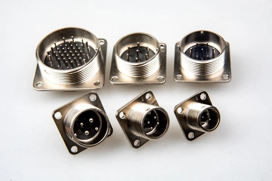 Low-Frequency Sealed Connector 2PMG