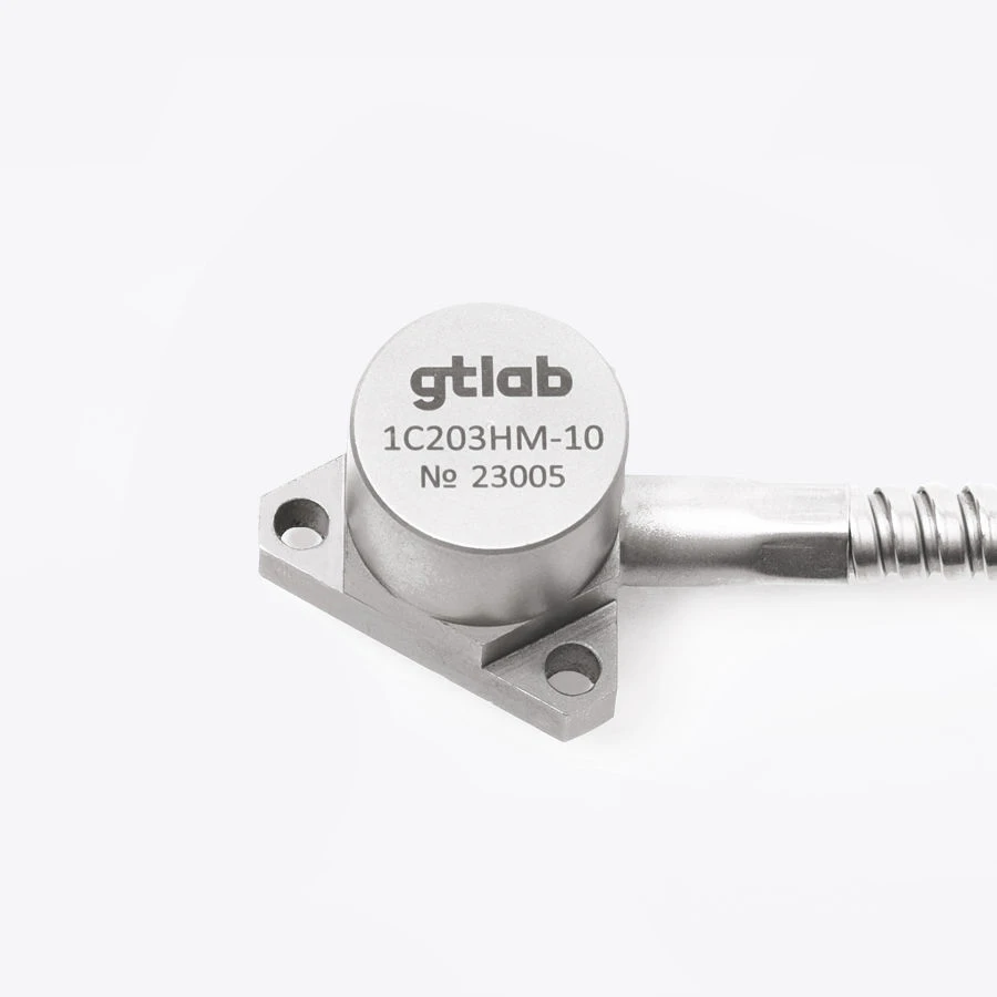 مقياس تسارع صناعي مع خرج شحن 1C203HM-10