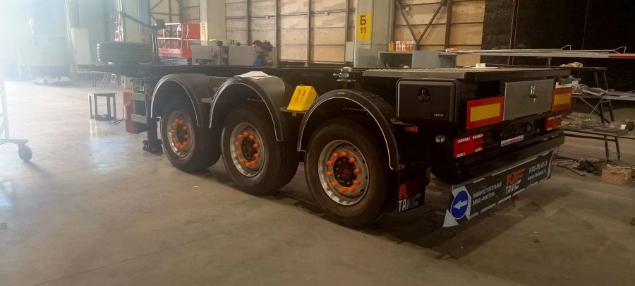 Container Semi-Trailer FOXTANK 966615 with AXL-01 Axle Assemblies