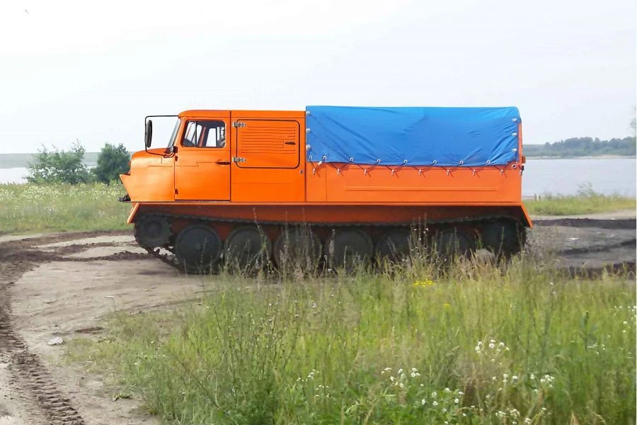 Snow and Swamp Crawler Vehicle STM-1993.50 "Yenisey