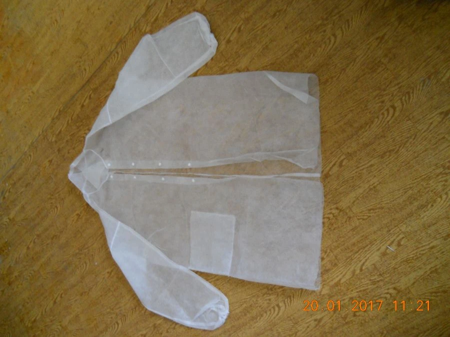 عباءة طبية للاستخدام مرة واحدة