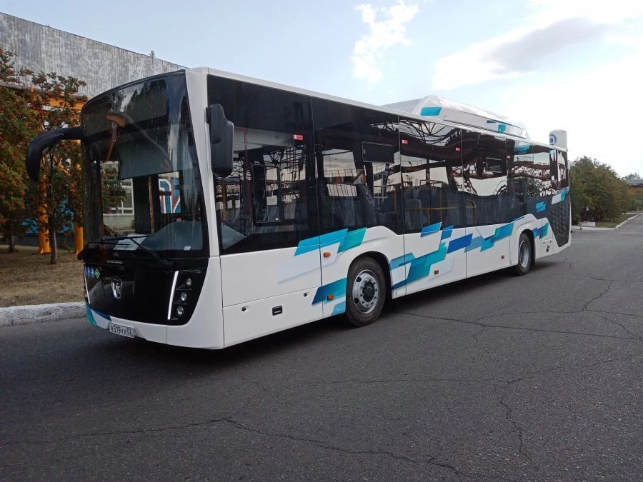 حافلة نيفاز 5299 بمحرك غاز ويشاي WP7NG290E51