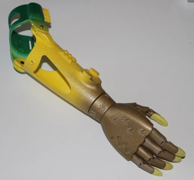 Active Forearm Prosthesis (Traction Type)