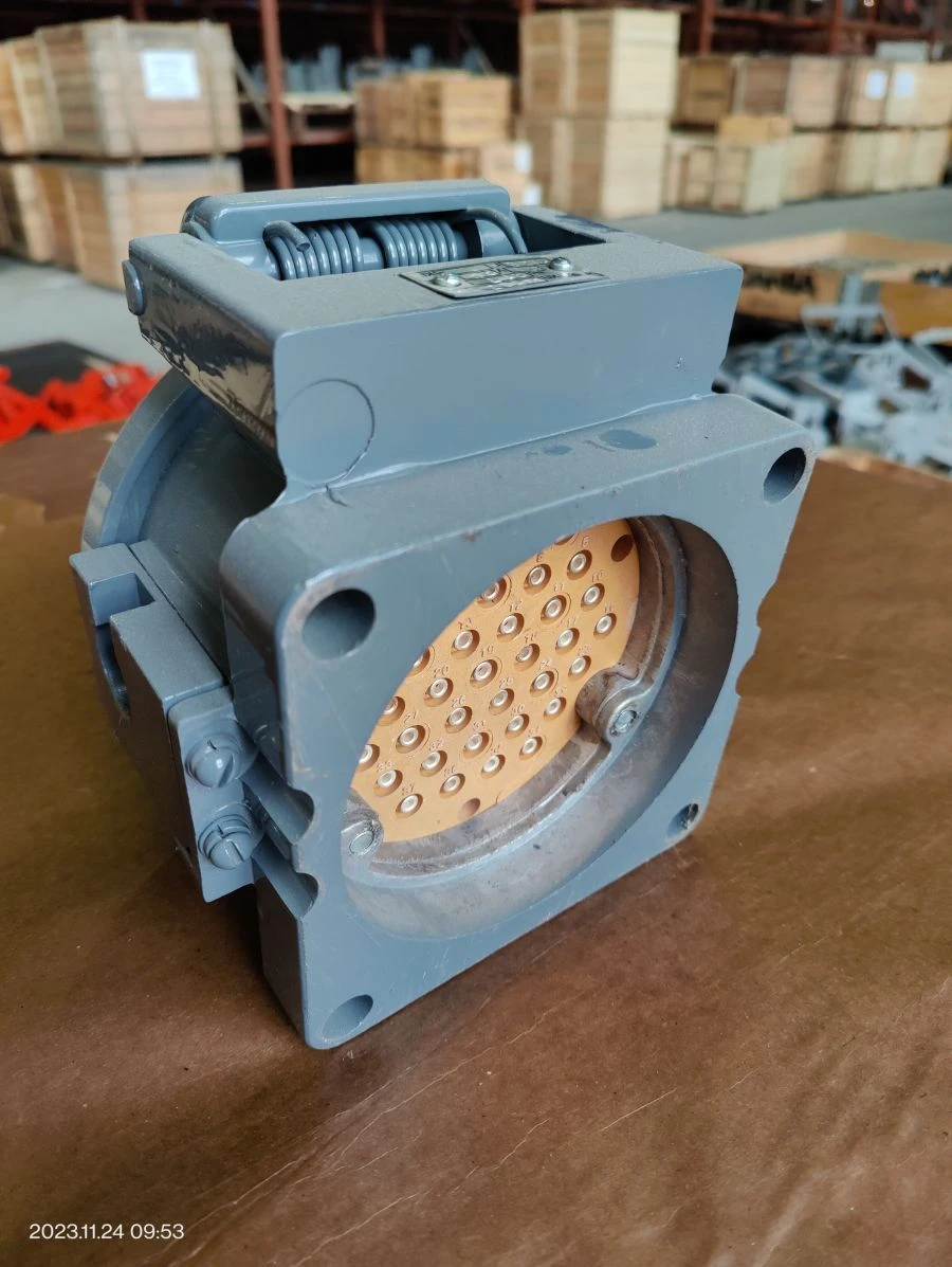 Control Socket RU-167-U1 for ED-4 Electric Train