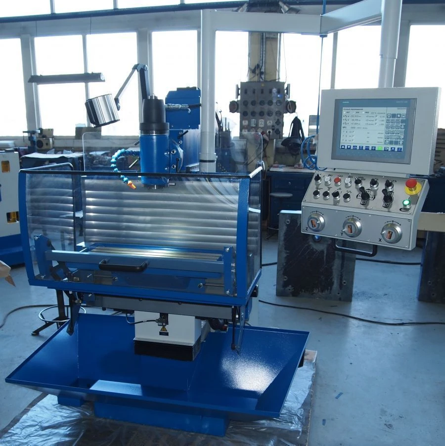 Universal milling machine model FS-300-01