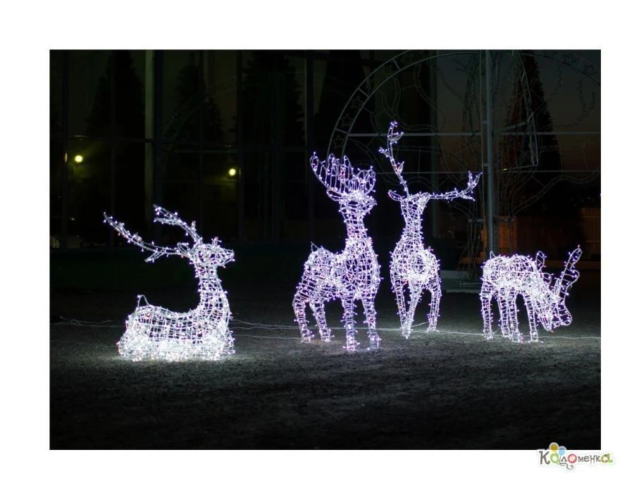 Illuminated Reindeer Figure for Festive Decoration