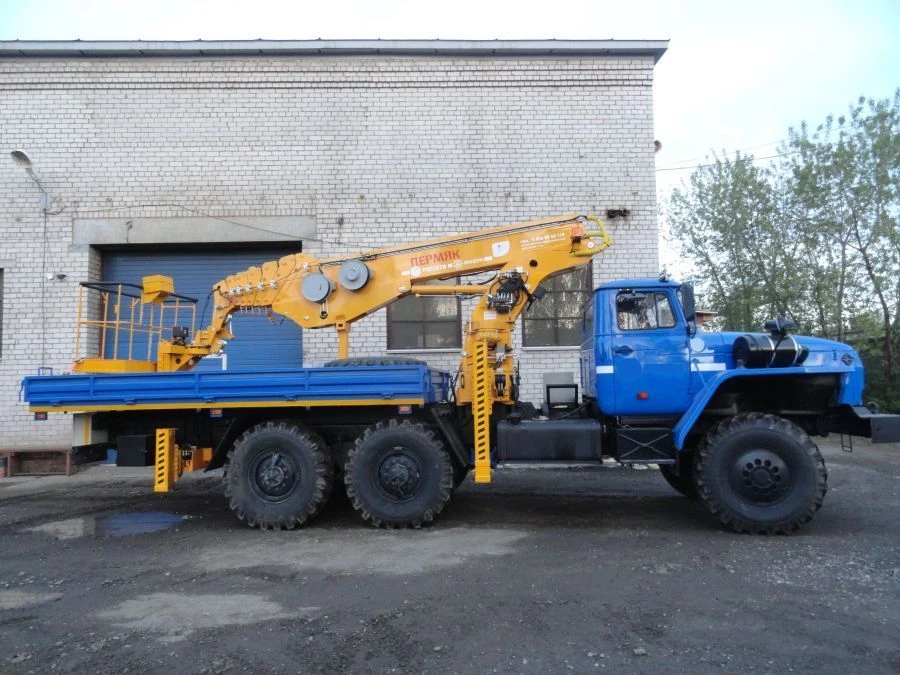 Self-Propelled Aerial Work Platform Lift PSS Model 59080R