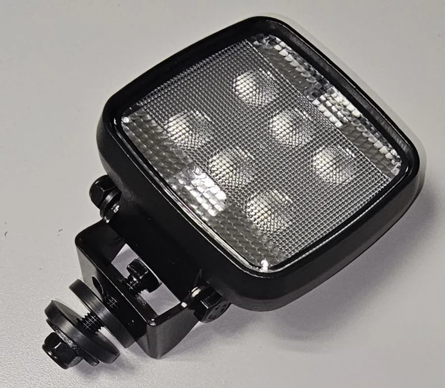 LED Work Light RS-100 for Heavy Machinery and Vehicles