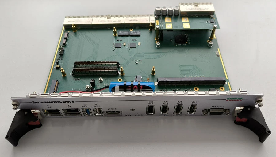 لوحة حامل CPCI-6 لوحدة المعالجة المدمجة