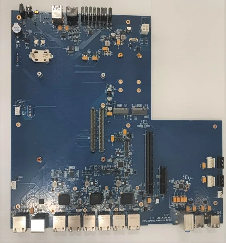 لوحة الحامل COM-EXP-6-1 لنظم التحكم الآلي