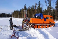 High-Mobility Snow and Swamp Vehicle TTM-3904UB