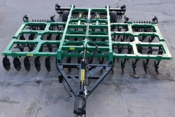 Disc Harrow BD 6.0x4P with Roller