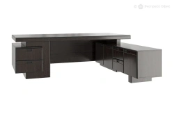 Executive Desk with Support Pedestal Right Boyard