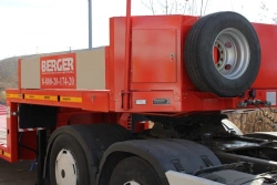 9853 Semi-Trailer with Metal Platform and Sides, Model 9853-0000040