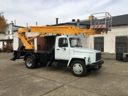 APT-18.02 Hydraulic Lift on GAZ-33086 Chassis