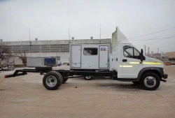 Diesel Truck with Engine Type 47122, Mod. 47122M on GAZ C42R33 Chassis