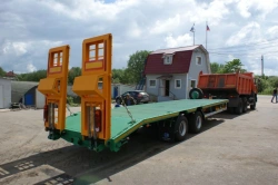 Car Trailer 8338AE with Pneumatic or Leaf Spring Suspension