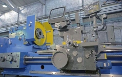 Precision Lathe Machine RT817 for Various Turning Applications