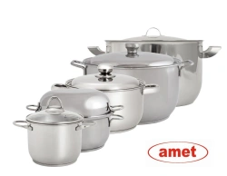 Corrosion-Resistant Steel Cooking Pot for Food Preparation