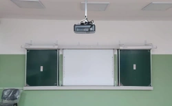 PolyGlide Do Suspension Rail System for Moving School Boards