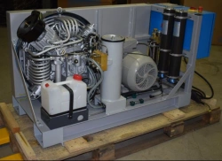 High-Pressure Piston Air Compressor for Breathing Cylinders - SK 40