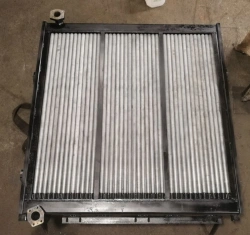 Caterpillar 385C Engine Cooling Radiator Replacement