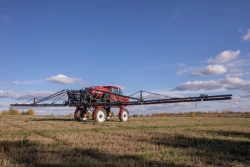 Self-Propelled Sprayer UTA-3000.G for Agricultural Use