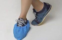 Disposable Medical Polyethylene Shoe Covers "CHISTOVYE" Blue, 4.5 g, 100 pcs/pack