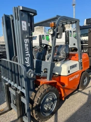 Forklift for Warehouse Services, Model VPD-35